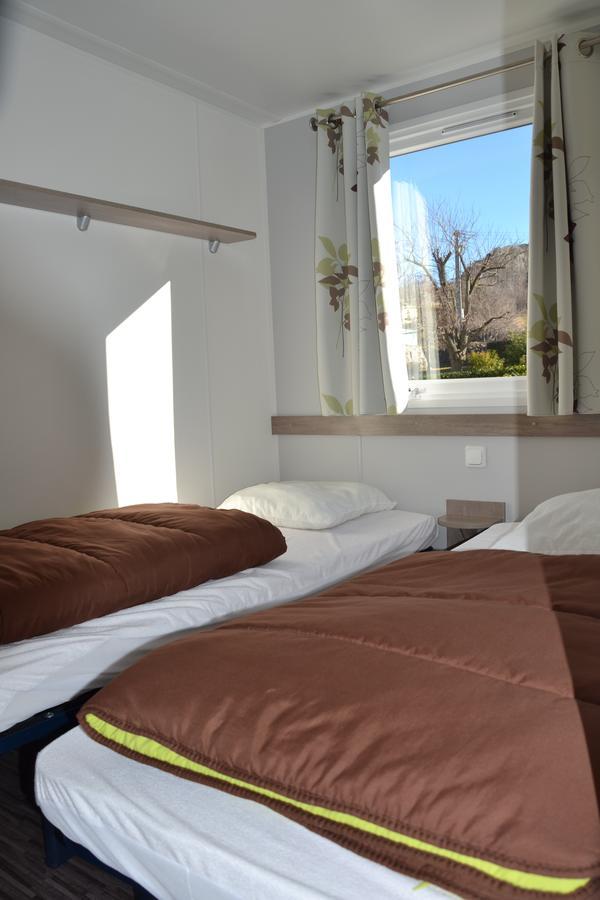 Hotel Camping La Mare Aux Fees Roquefeuil Exteriér fotografie